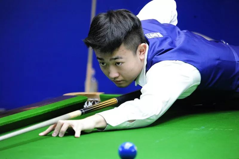 引入年轻而 引入年轻而