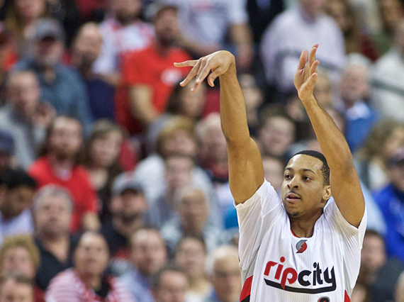 中挺身而出 中挺身而出