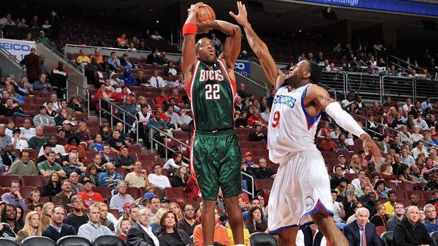 排的比赛中 排的比赛中