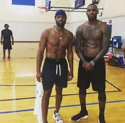 今晚赛场上 今晚赛场上