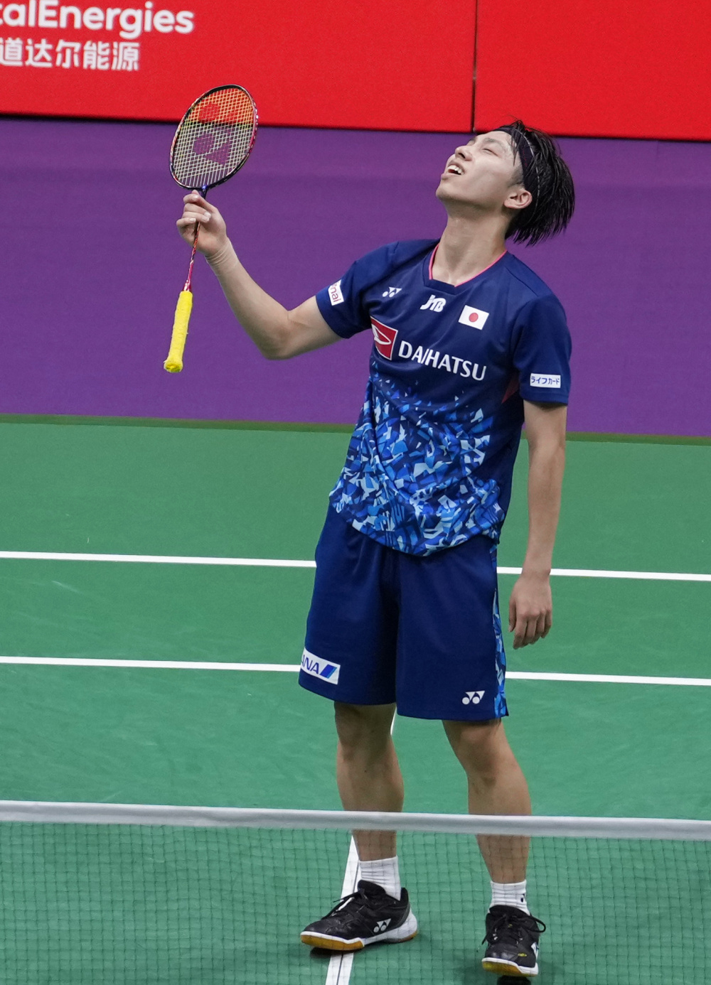 不满声中 不满声中