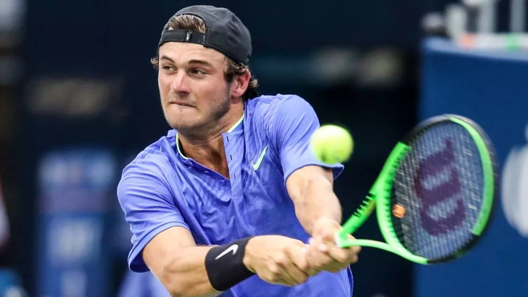 中网郑钦文不敌穆霍娃无缘决赛 后者将与高芙争冠