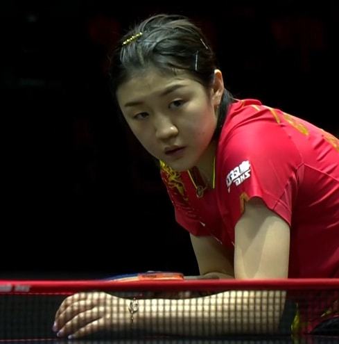 中网郑钦文不敌穆霍娃无缘决赛 后者将与高芙争冠