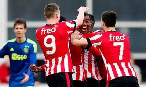 NBA：强强对话 火箭队119-115灰熊队.